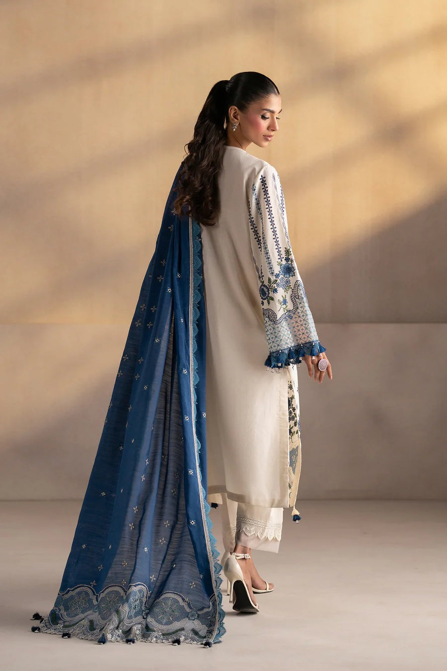 EMBROIDERED SUIT