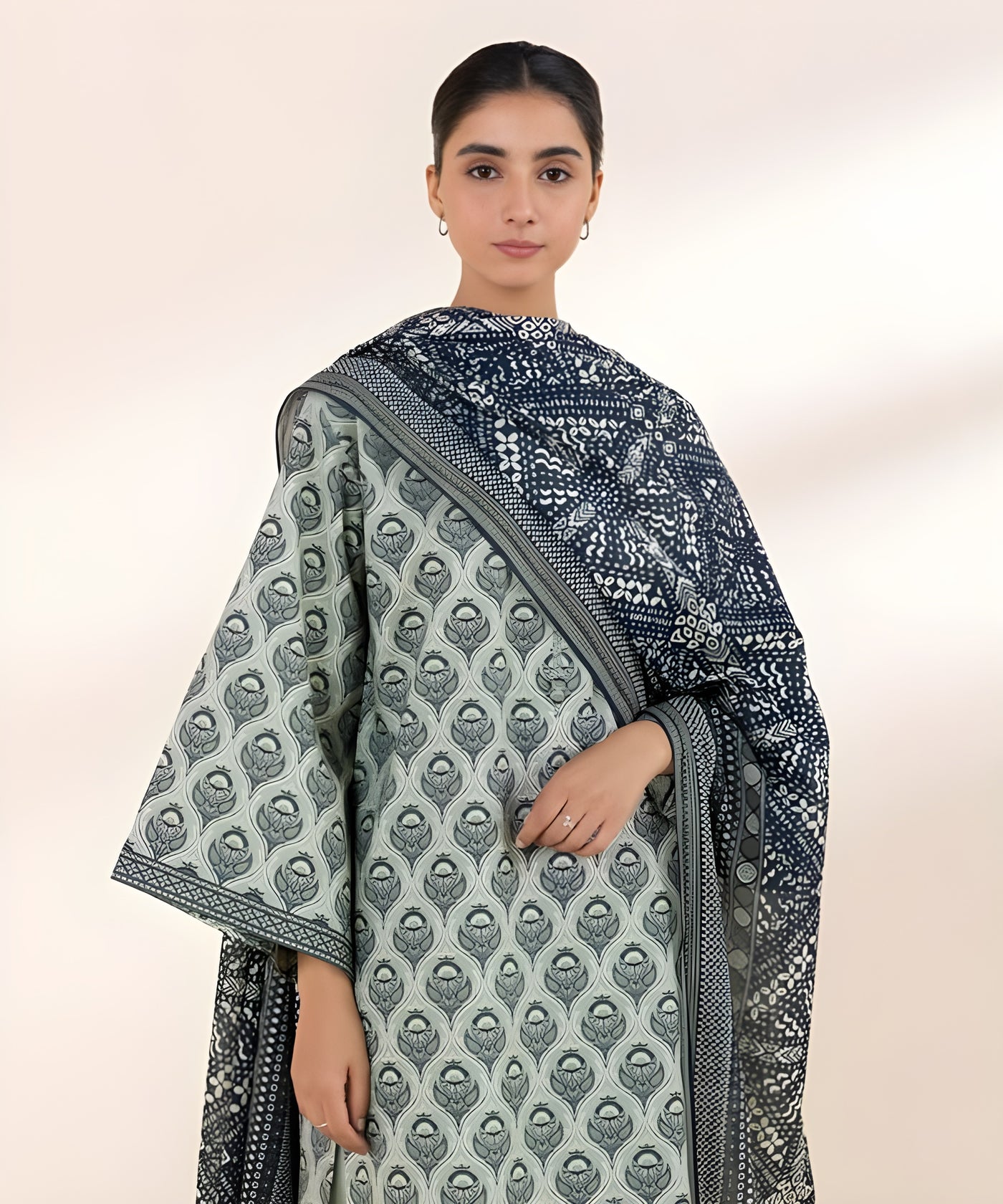 3 PIECE - PRINTED LAWN SUIT