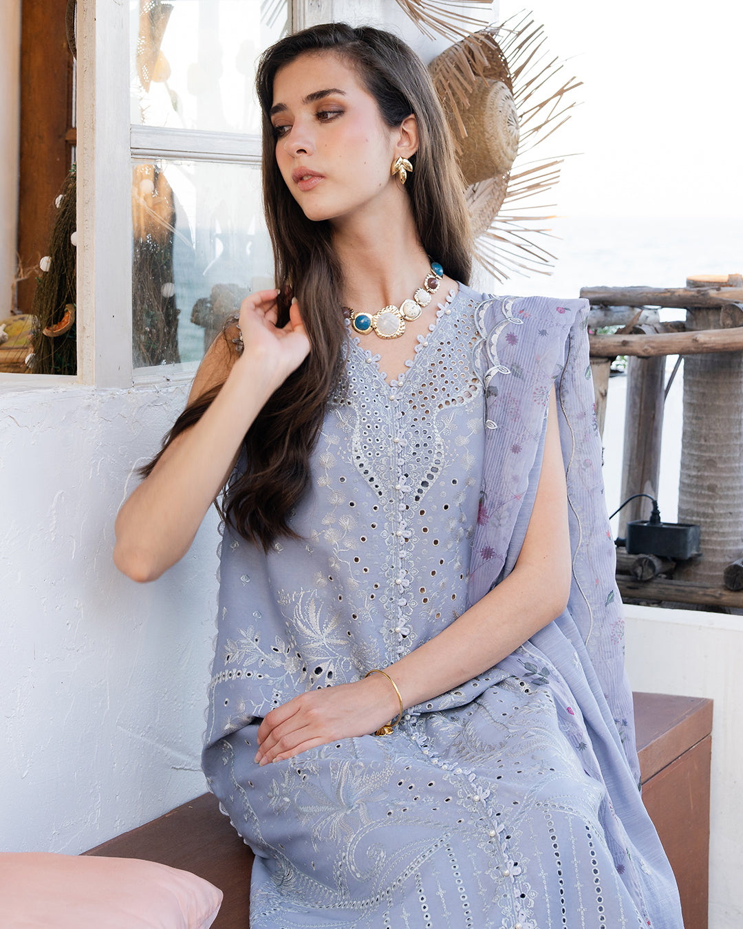 3Pc Lawn Embroidered Suit