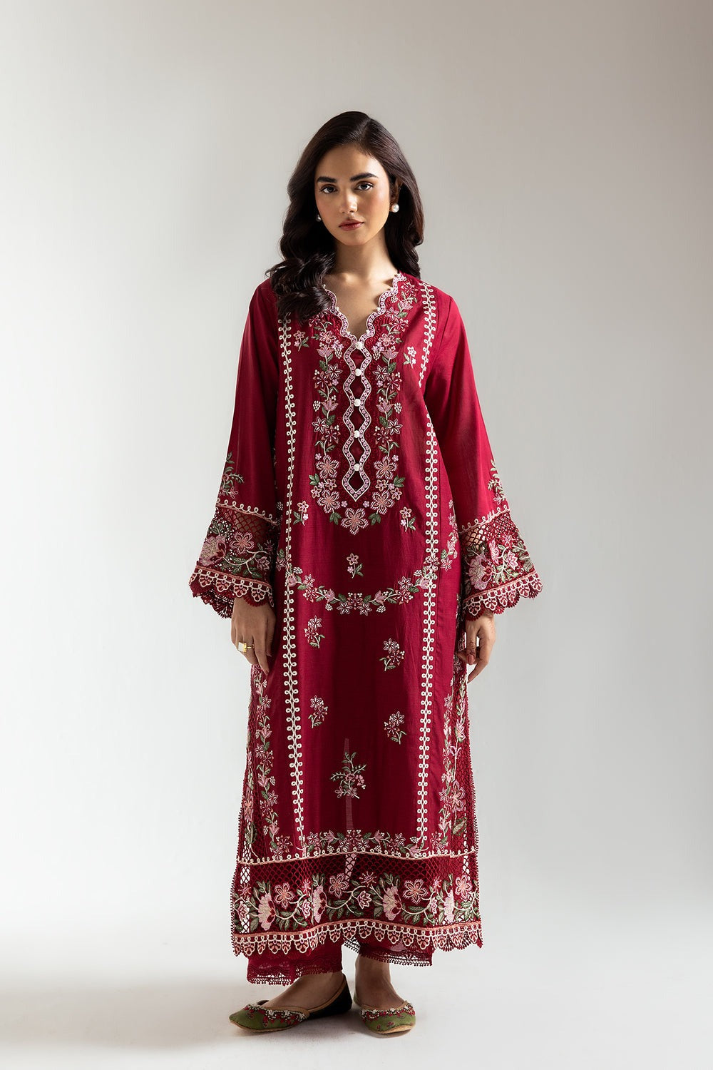 EMBROIDERED SUIT