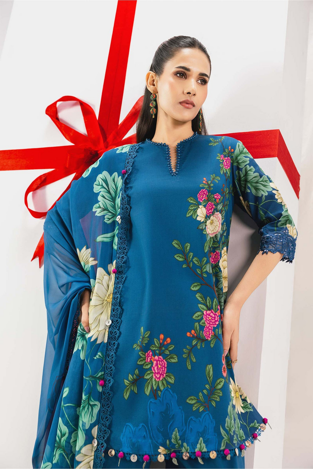 3 Pc Unstitched Embroidered Lawn Suit