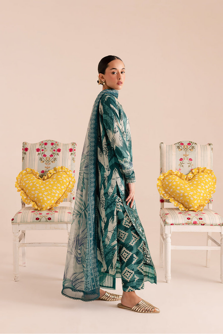 Embroidered lawn 3pc