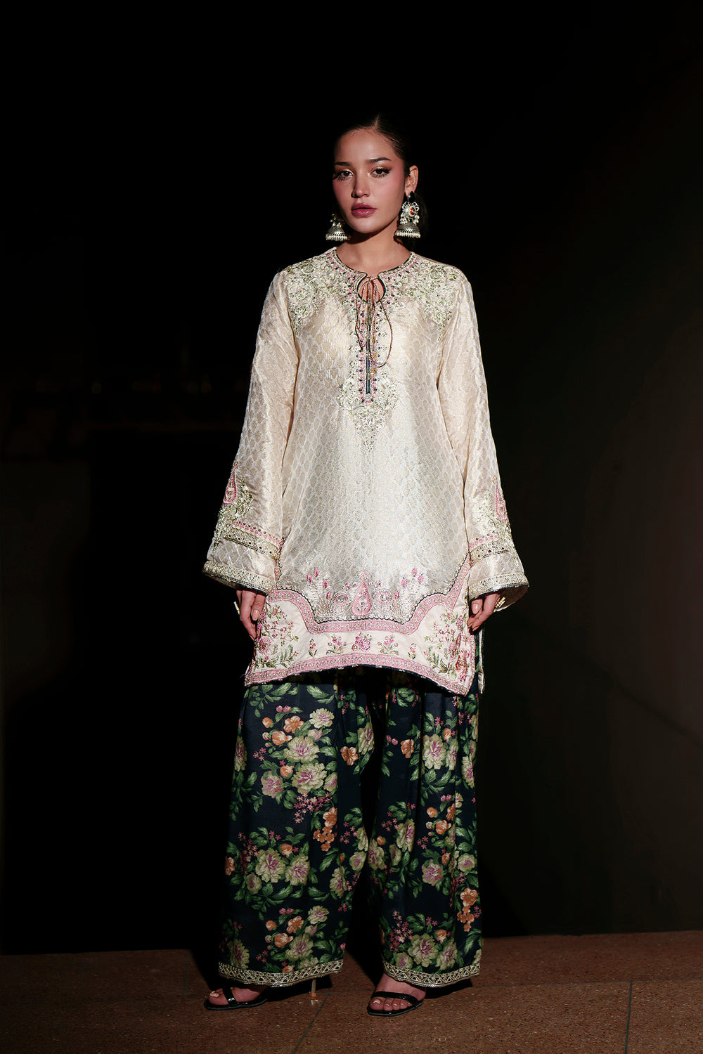 EMBROIDERED SUIT