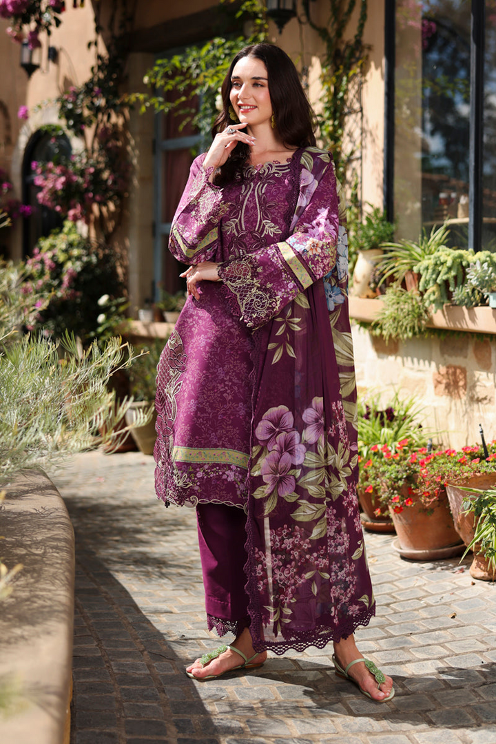 Lifestyle Summer Lawn
