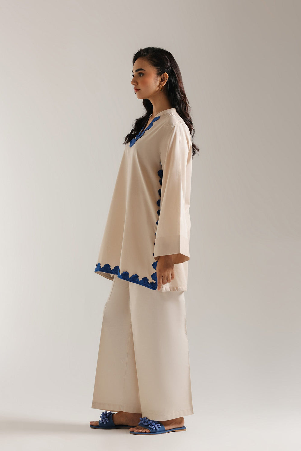 EMBROIDERED SHIRT