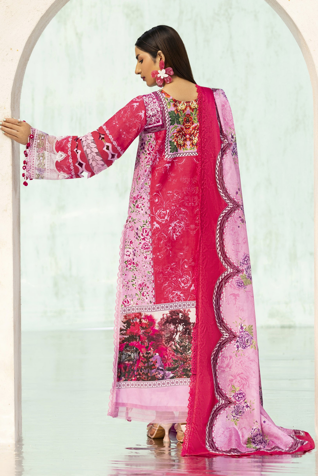 Ivy Bloom Lawn 3 PC