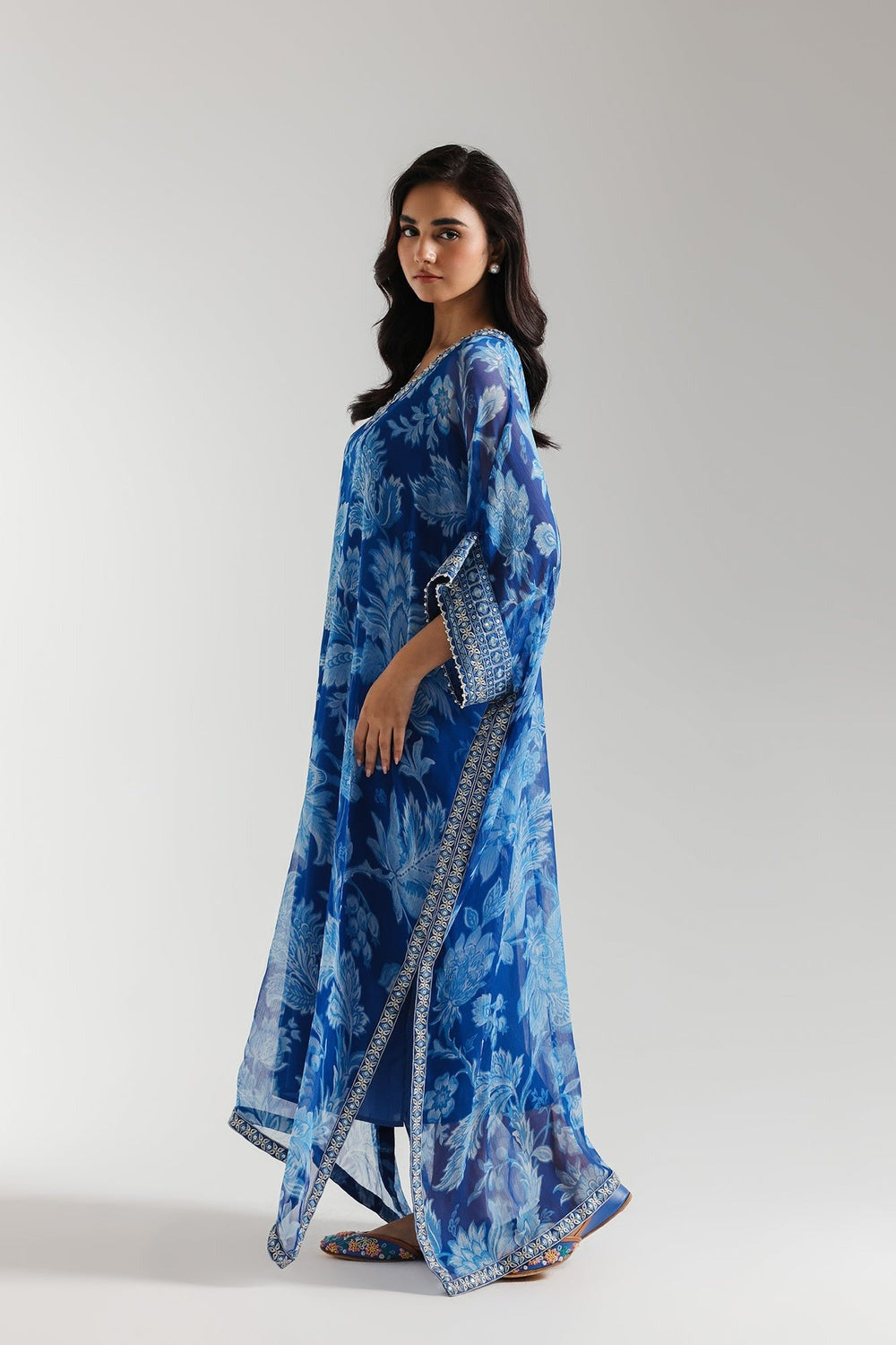 EMBROIDERED KAFTAN