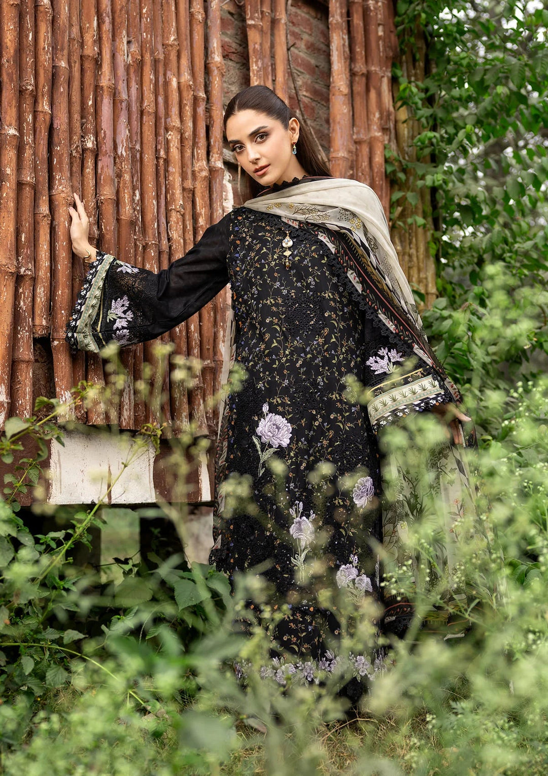 CHIKANKARI PRINTS WITH CHIFFON DUPATTA