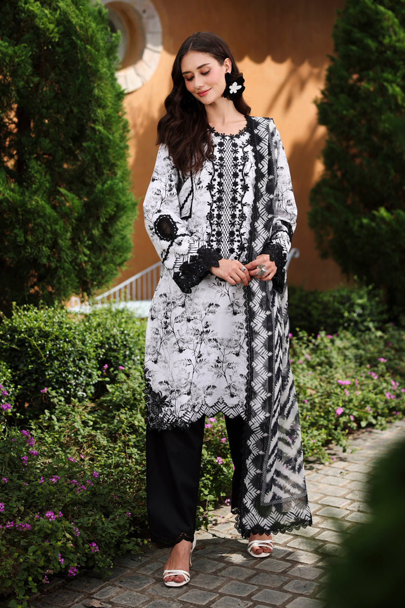 Lifestyle Summer Lawn