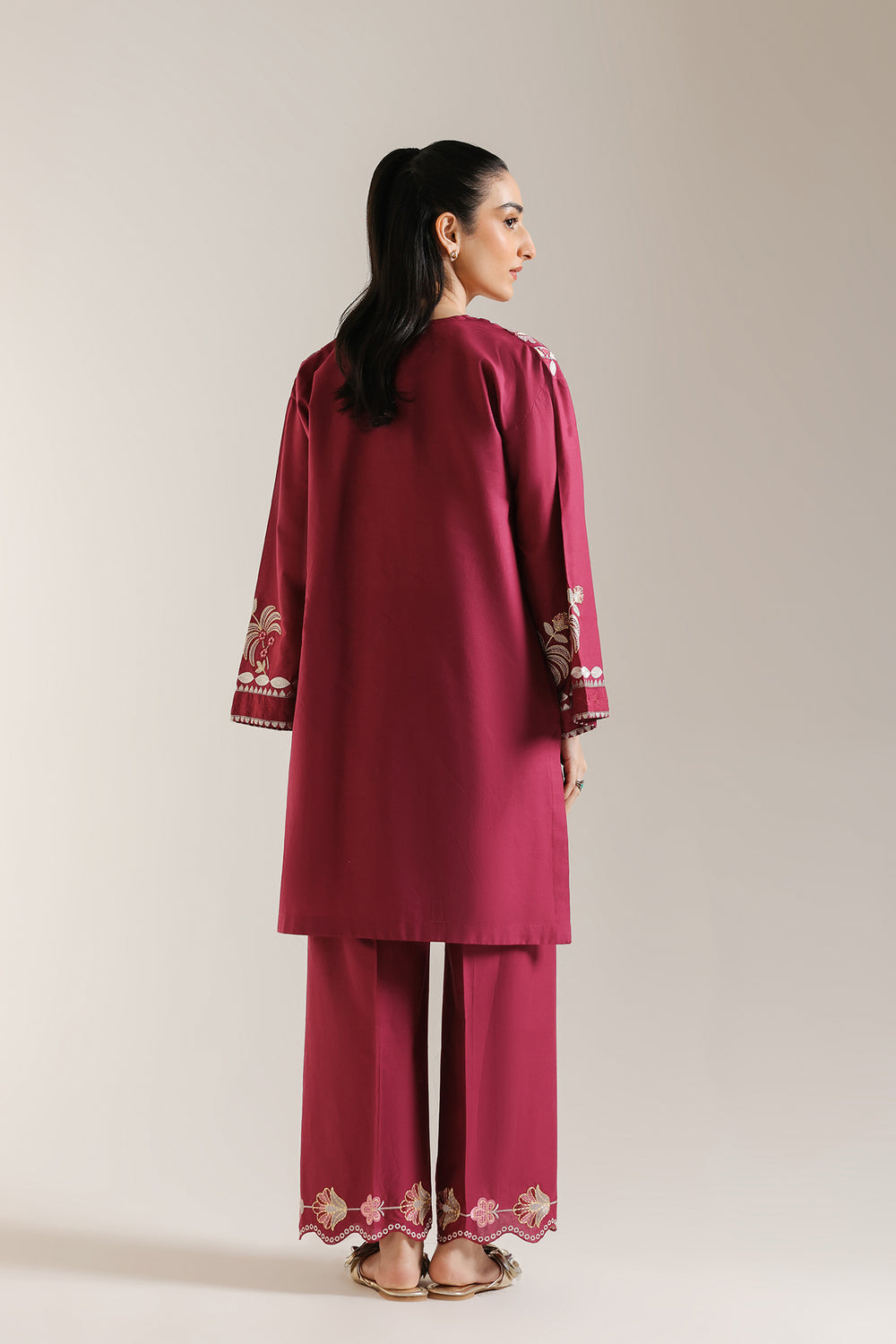EMBROIDERED SUIT