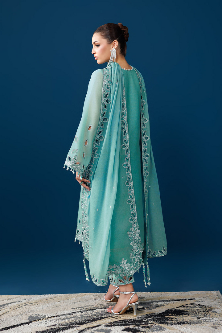 DUA Embroidered Chiﬀon Suit