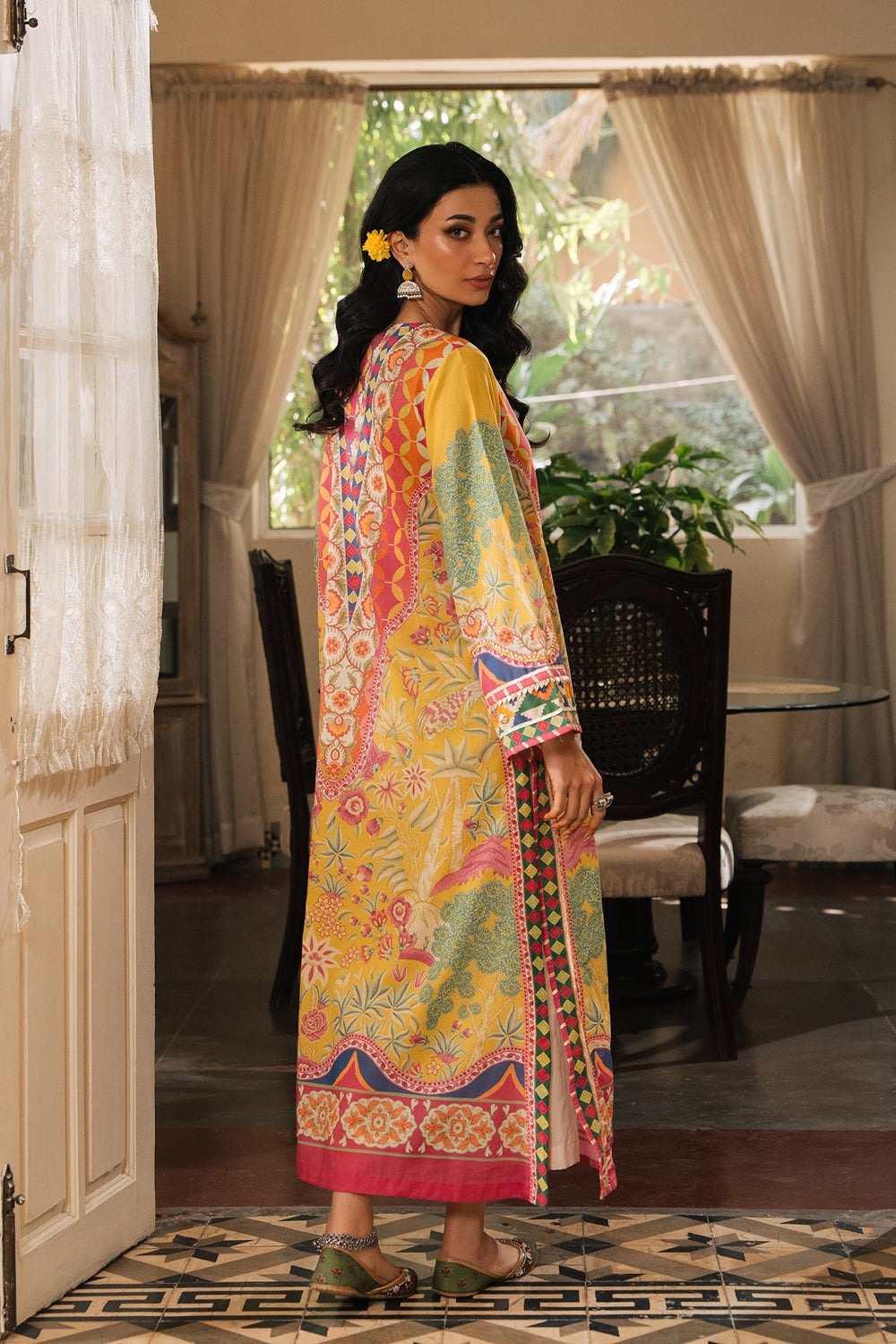 EMBROIDERED SUIT