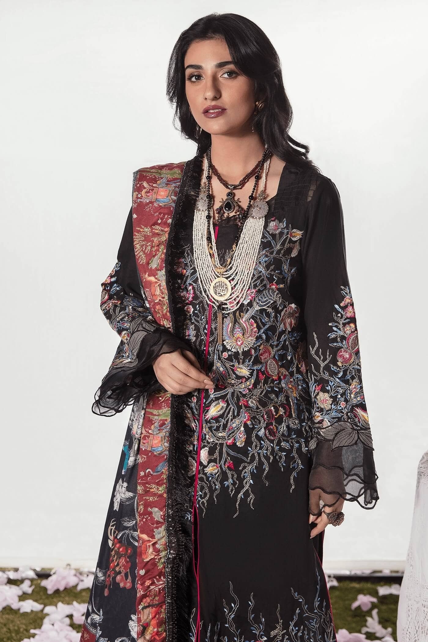 NILOFFR SHAHID LUXURY LAWN-ENCHANTED