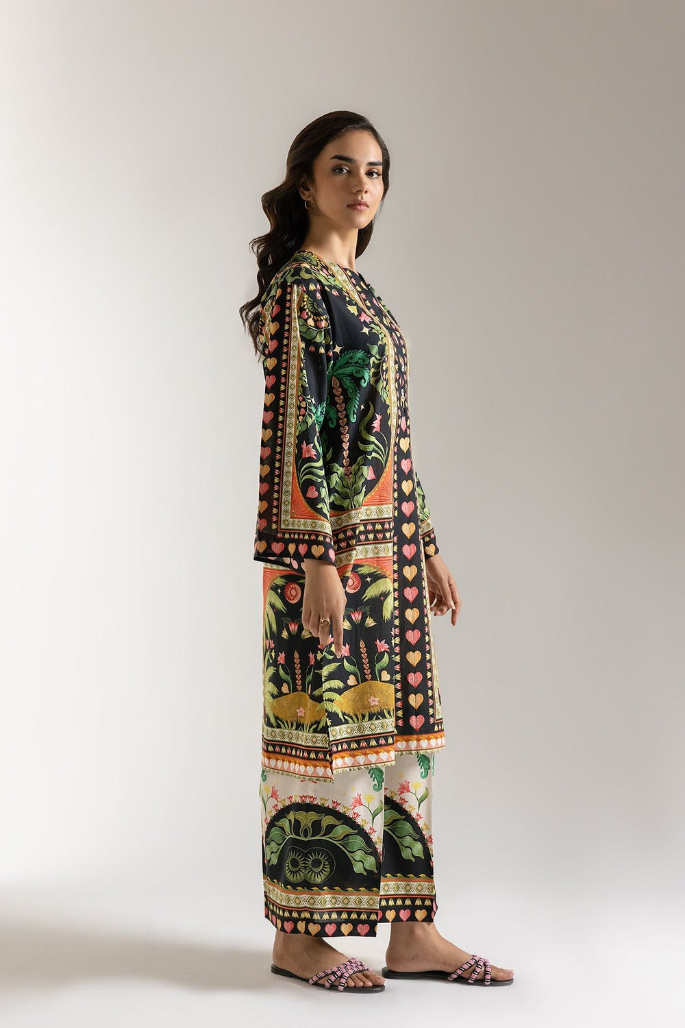 PRINTED SUIT