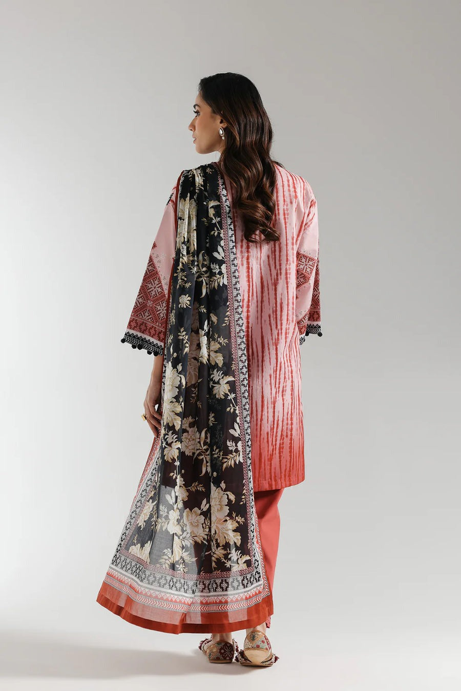 PRINTED SUIT