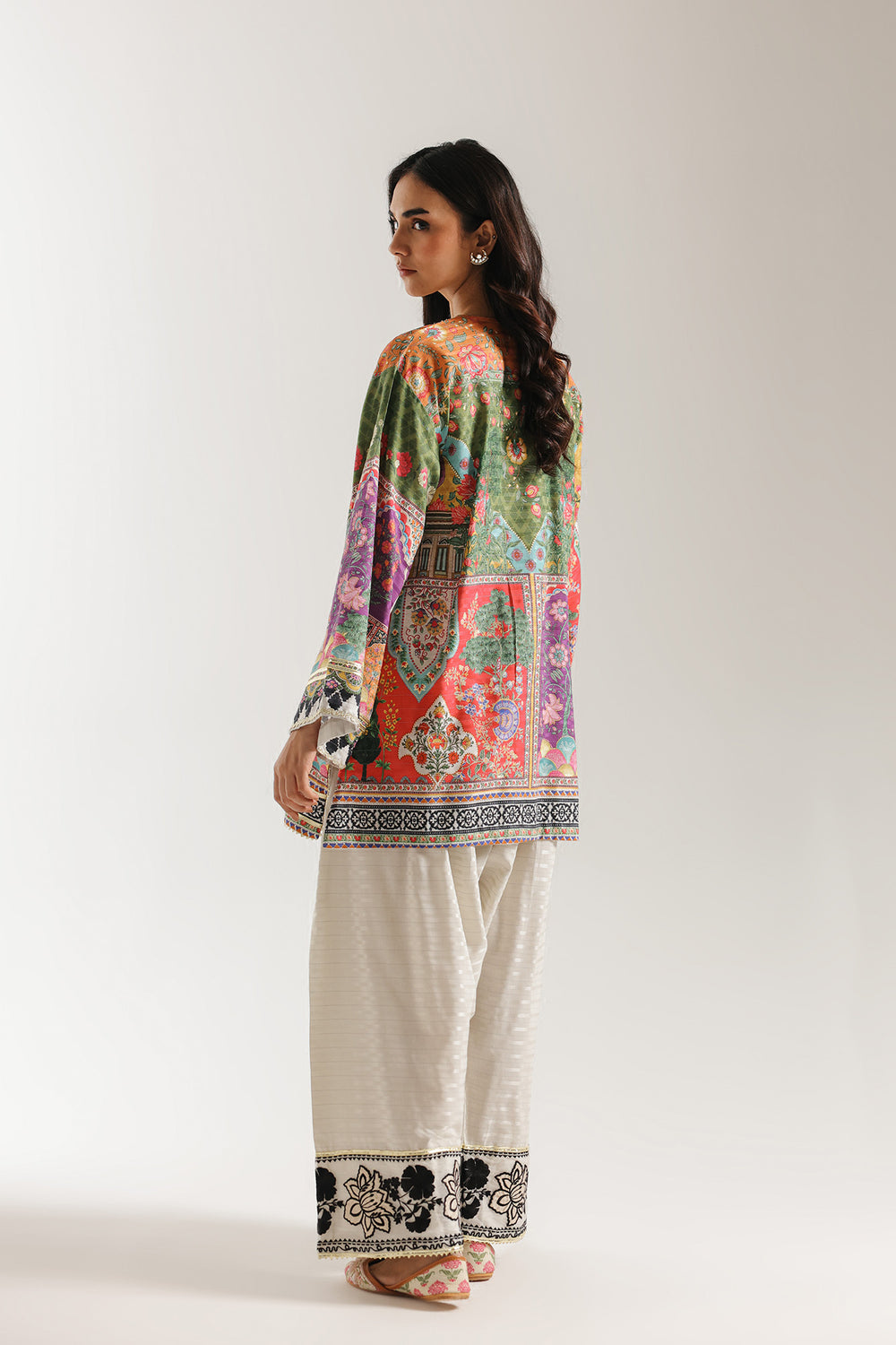 EMBROIDERED SUIT