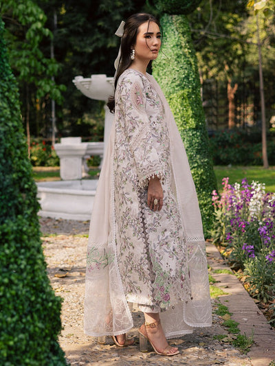 Ivy Bloom Lawn