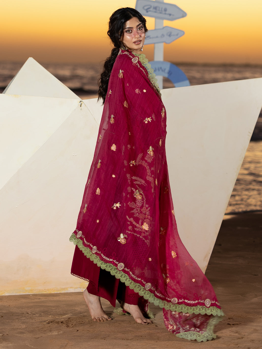 Sirene Luxury Lawn &