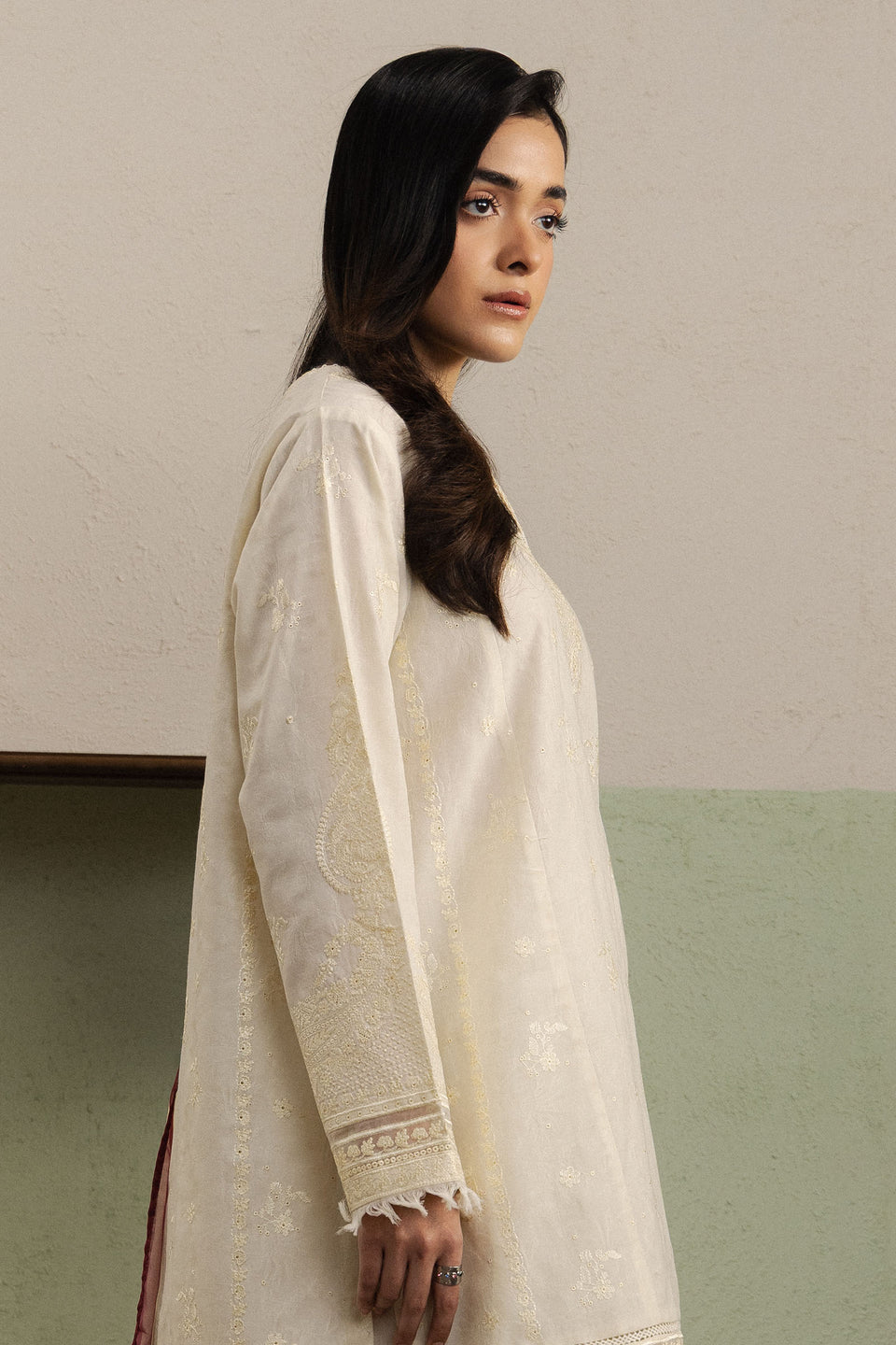 Hoorain-B