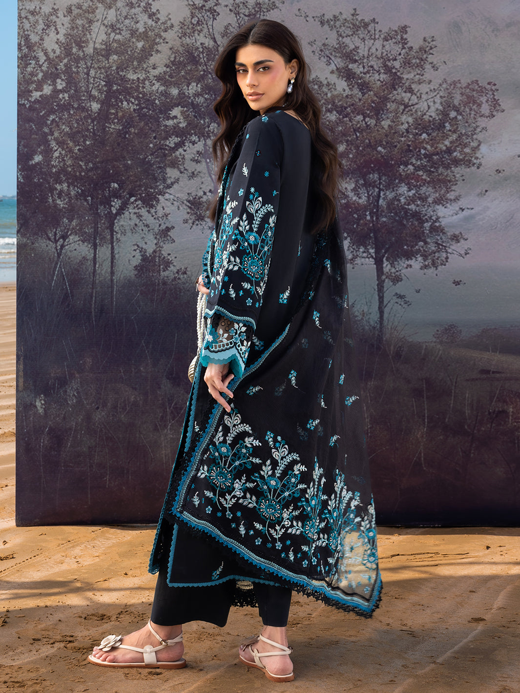 Sirene Luxury Lawn &