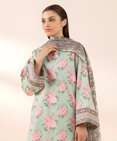 3 PIECE-EMBROIDERED LAWN SUIT