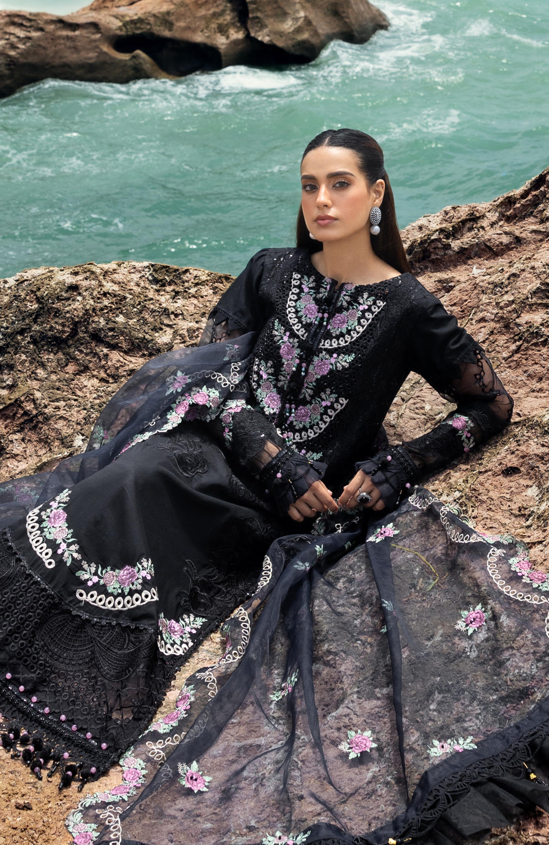 Mahiymaan Luxury Lawn 3 Piece