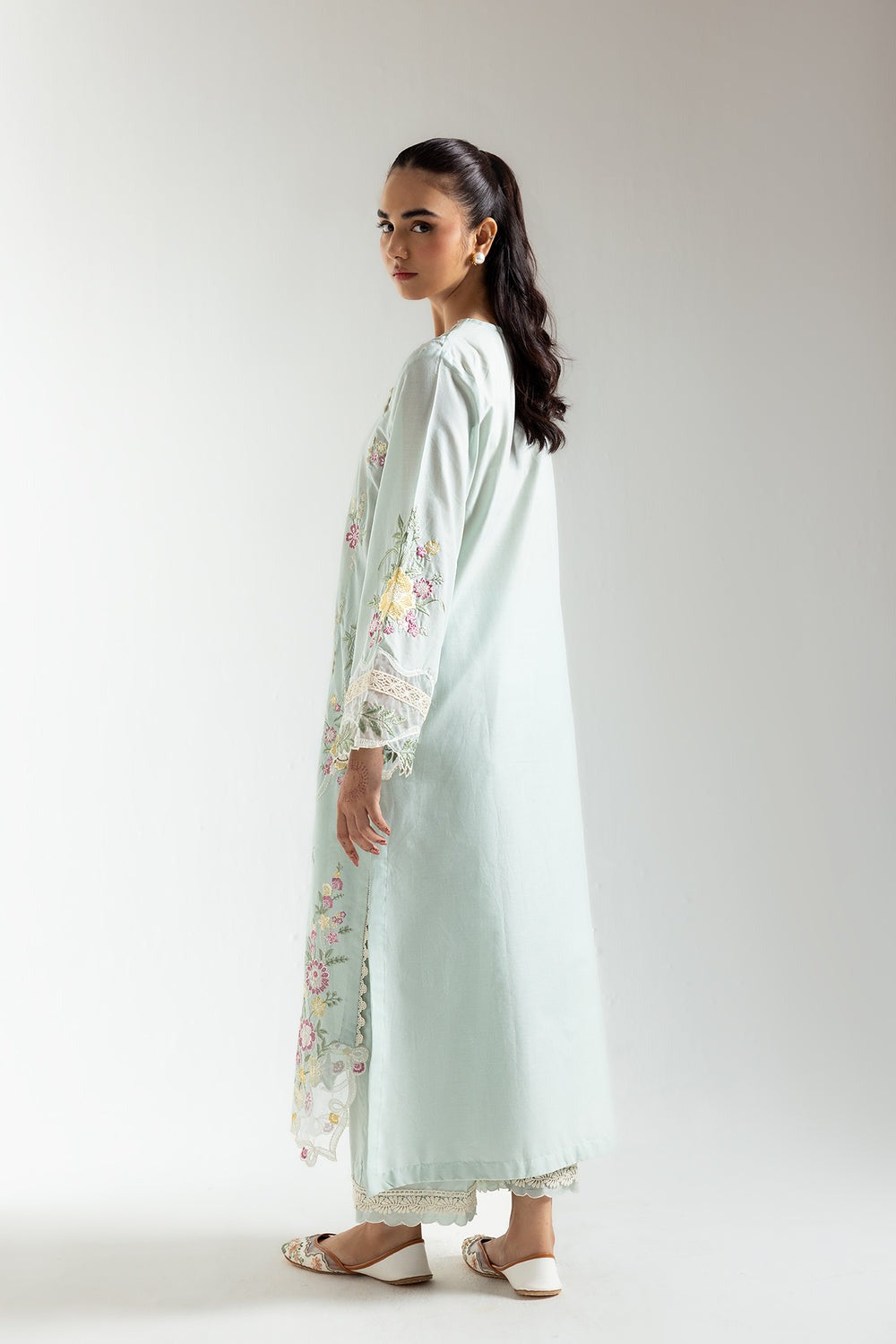 EMBROIDERED SUIT