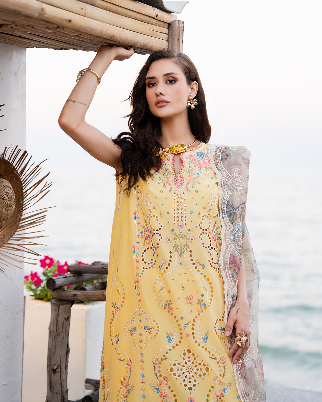 3Pc Lawn Embroidered Suit