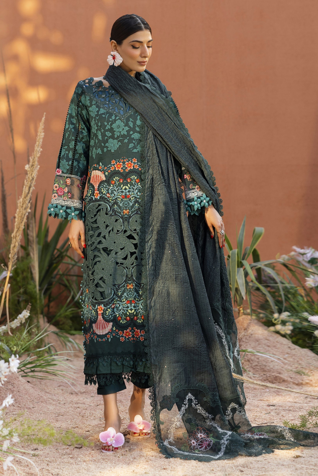 Ivy Bloom Lawn 3 PC