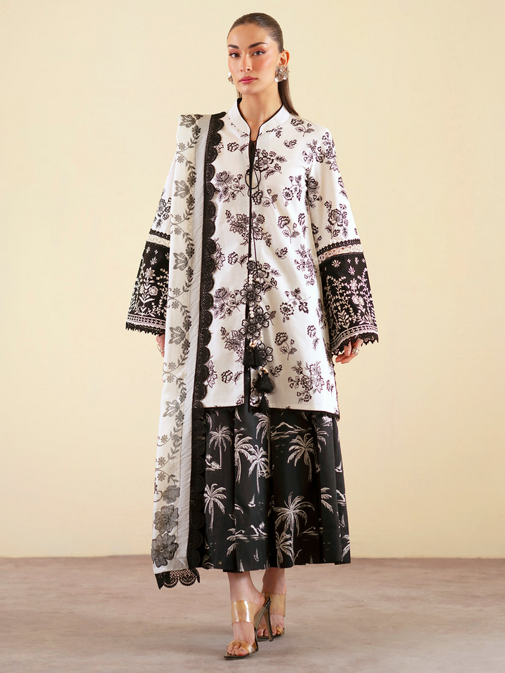 Ember 3 PC Lawn &