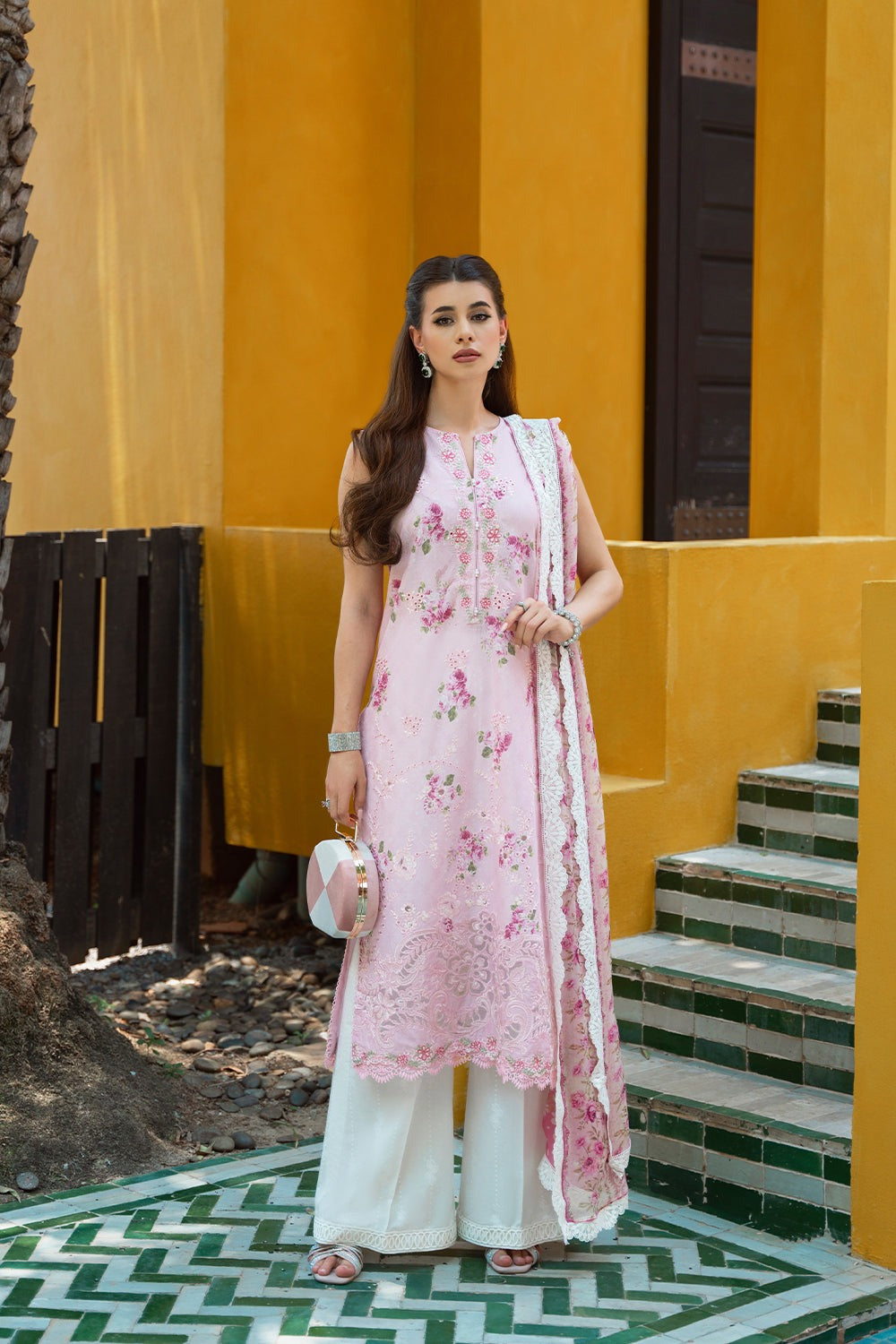 Saira Rizwan luxury lawn Nadin SR-12