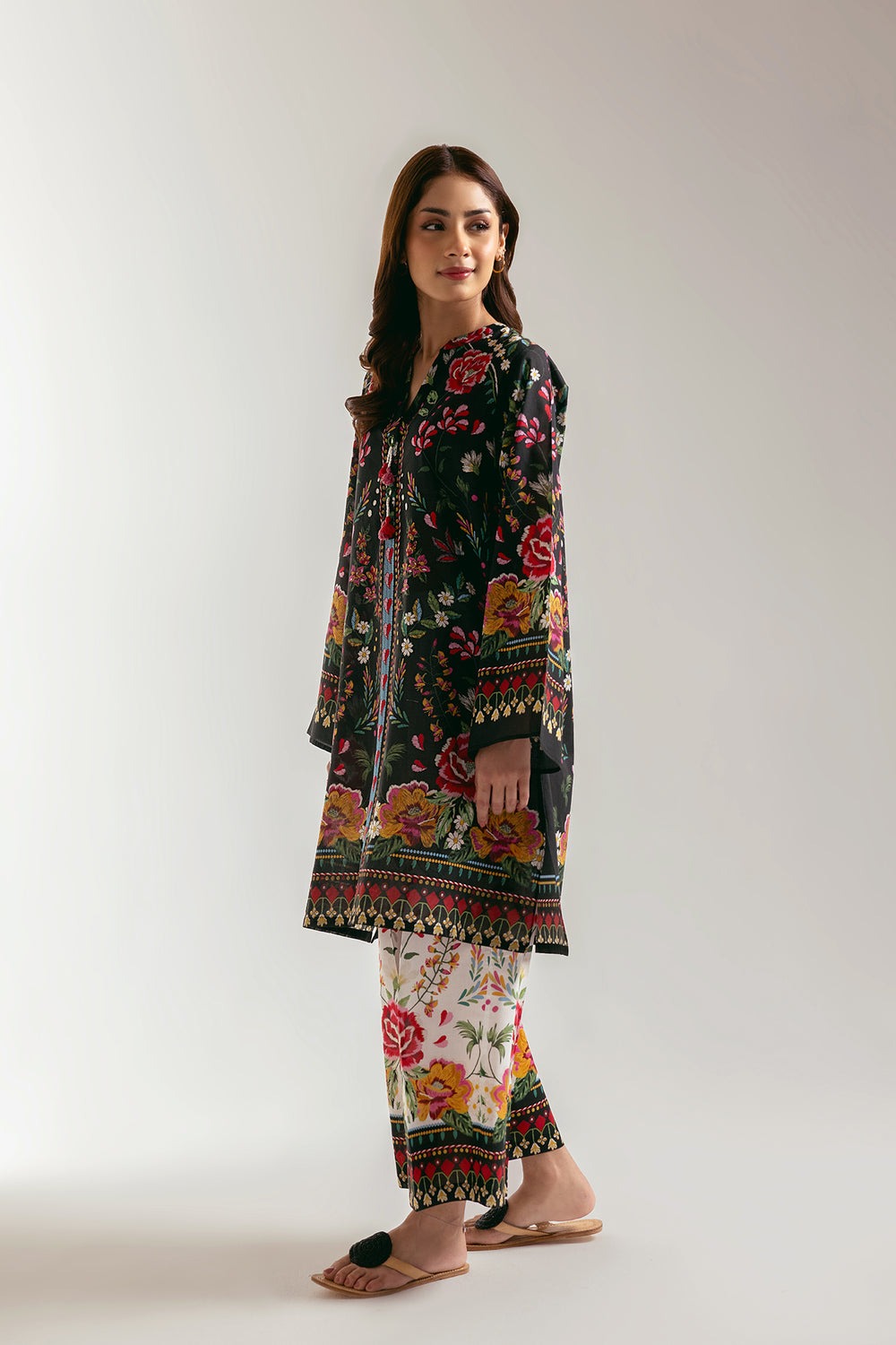 PRINTED SUIT