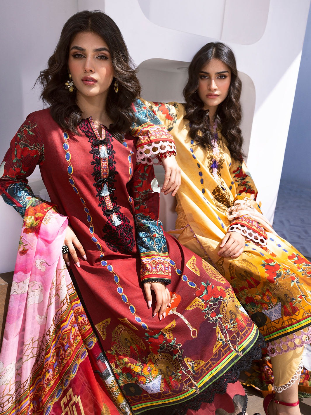 ROHEENAZ LEYA PRINTED LAWN-Papaya Bliss