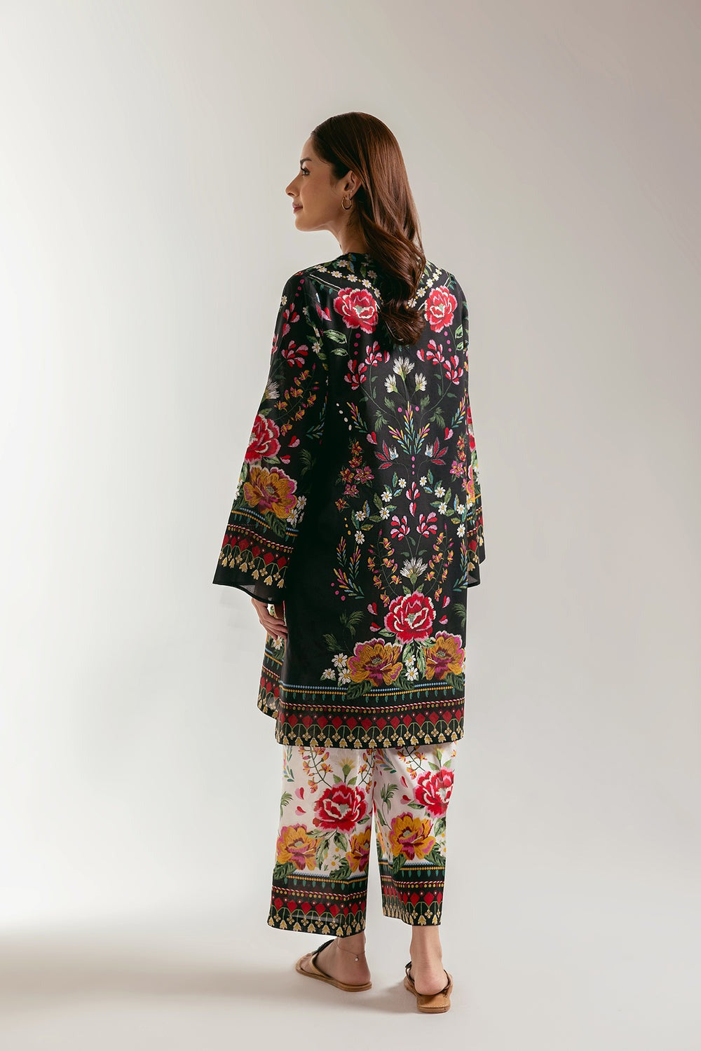 PRINTED SUIT