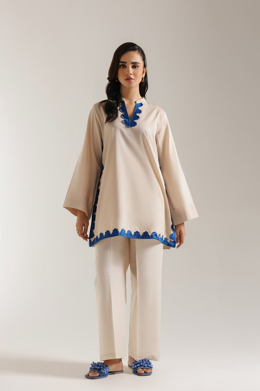 EMBROIDERED SHIRT