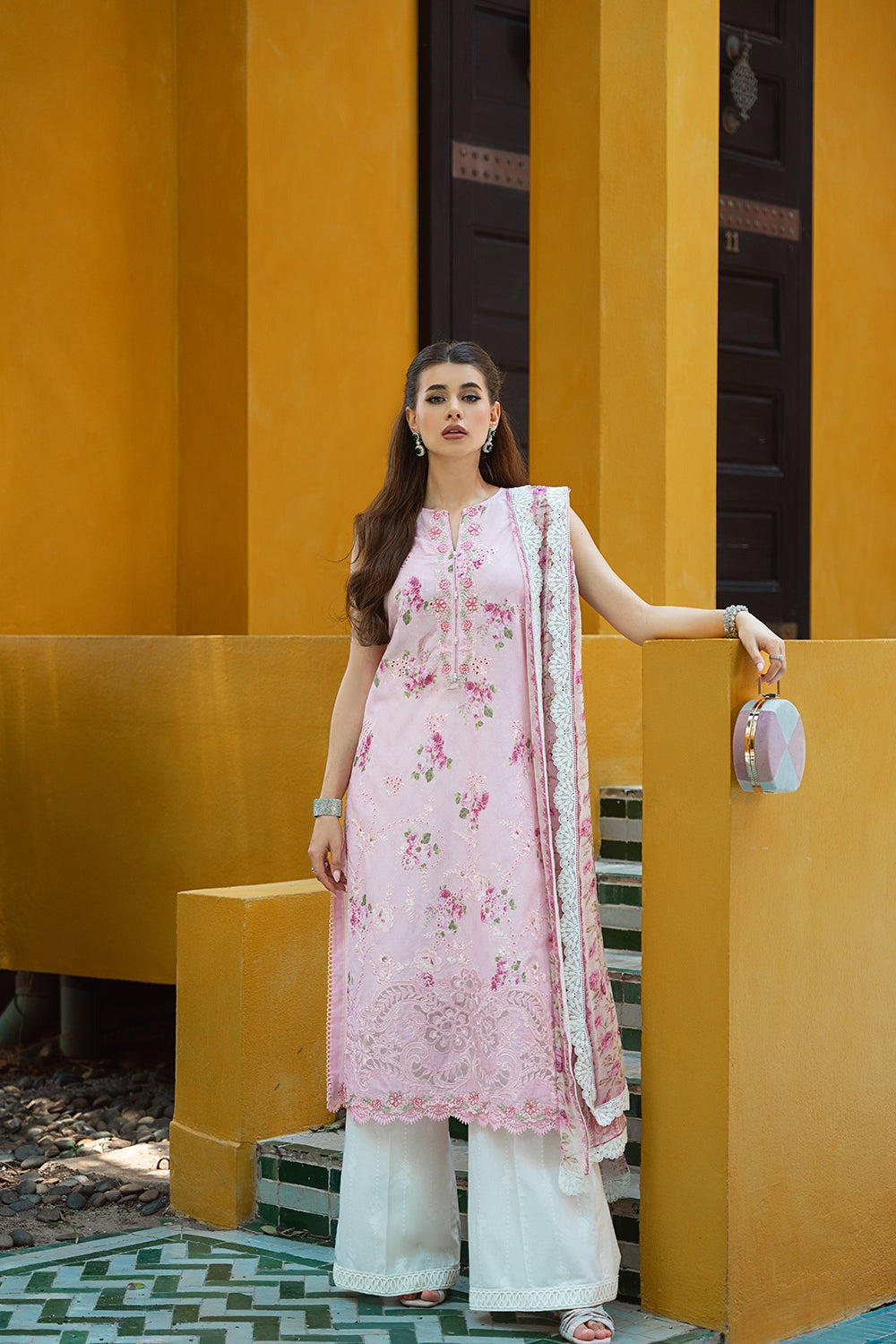 Saira Rizwan luxury lawn Nadin SR-12