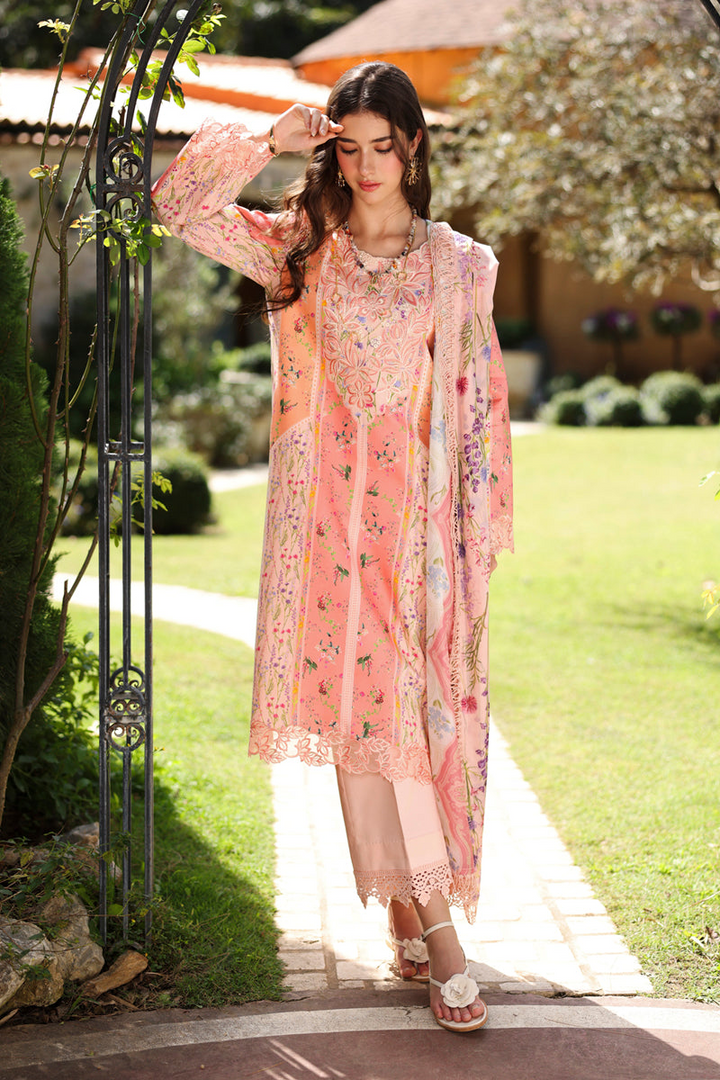 Lifestyle Summer Lawn