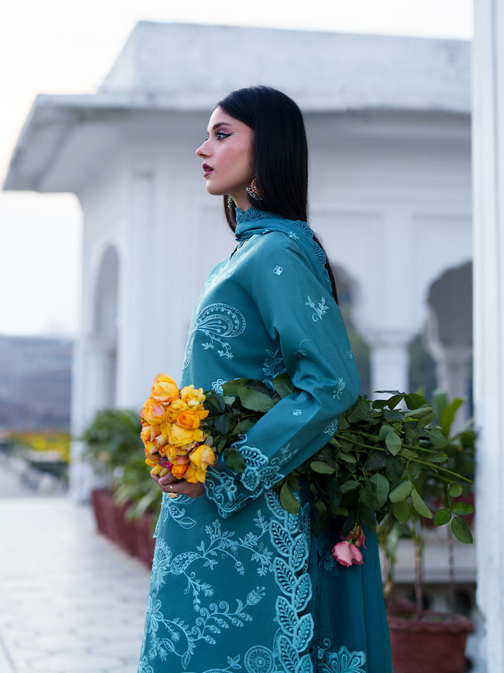 Gul Luxury Lawn