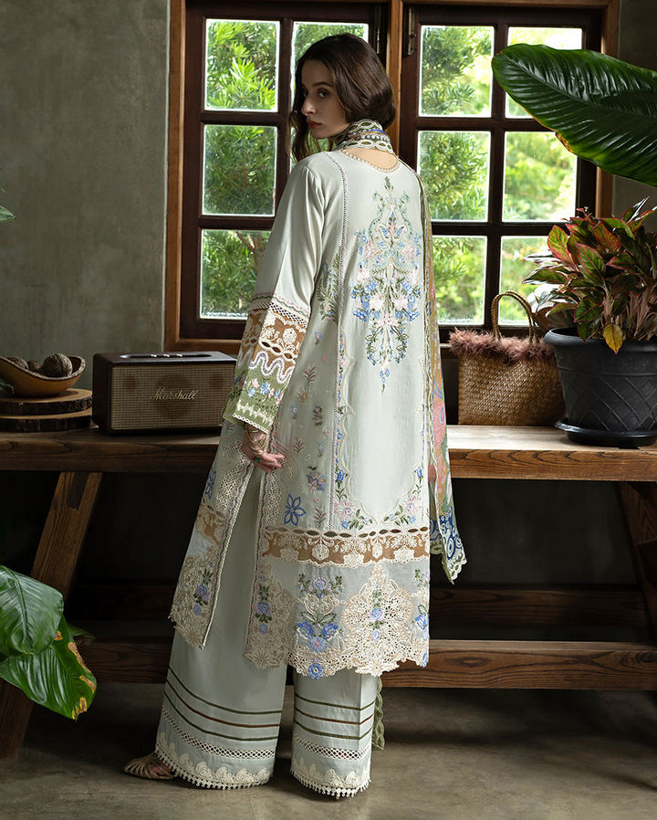 MON TRESOR LUXE LAWN