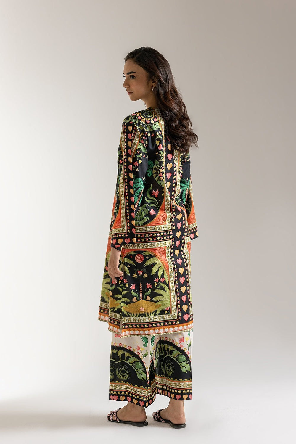 PRINTED SUIT