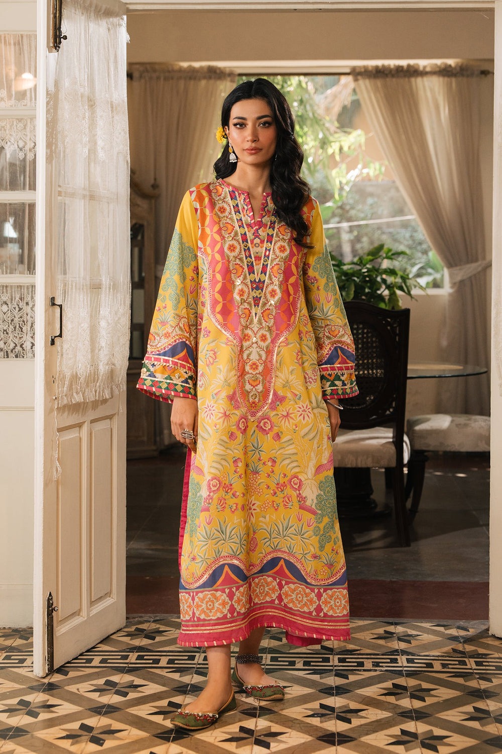 EMBROIDERED SUIT