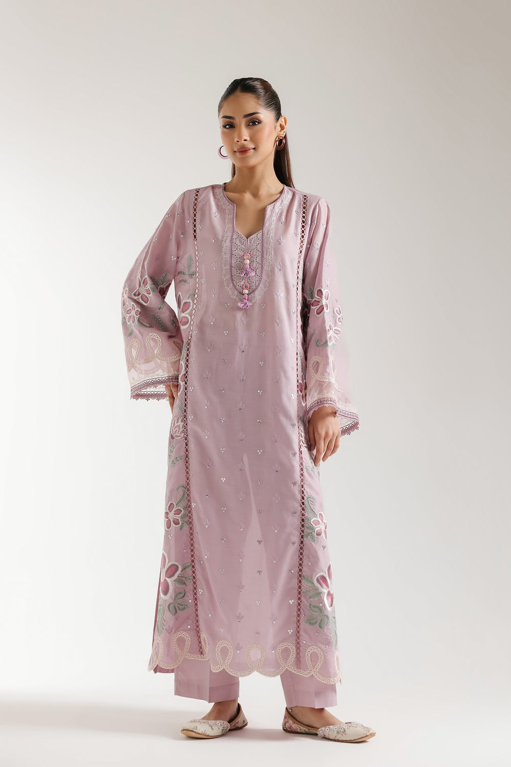 EMBROIDERED SUIT