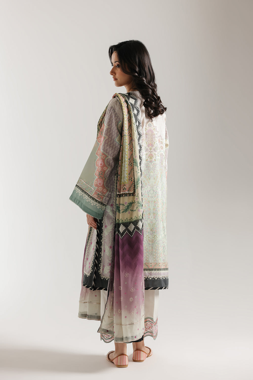 EMBROIDERED SUIT