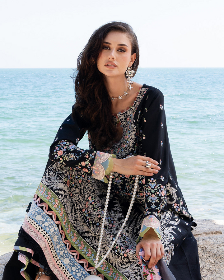 3Pc Lawn Embroidered Suit