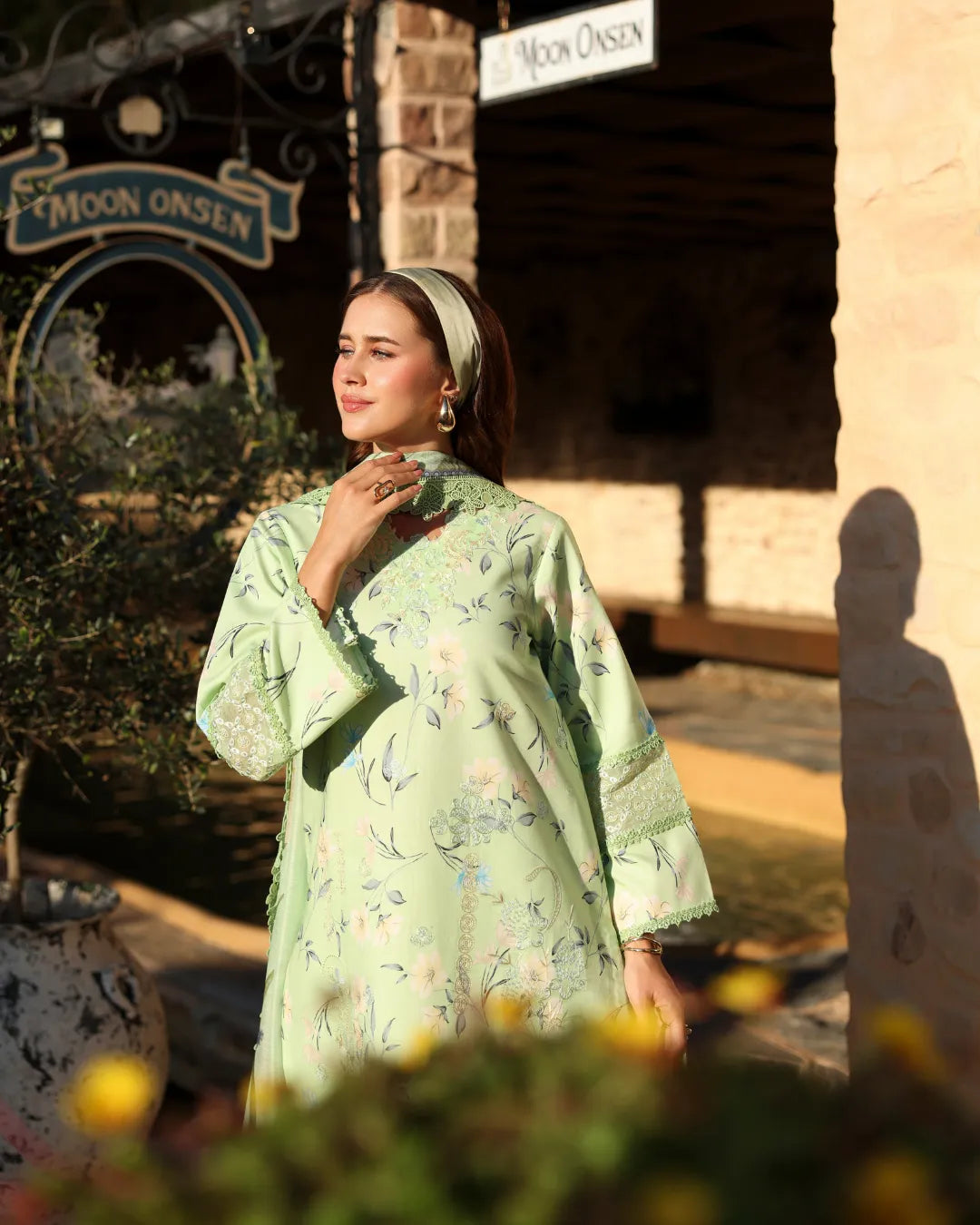 Ayleen Summer Lawn