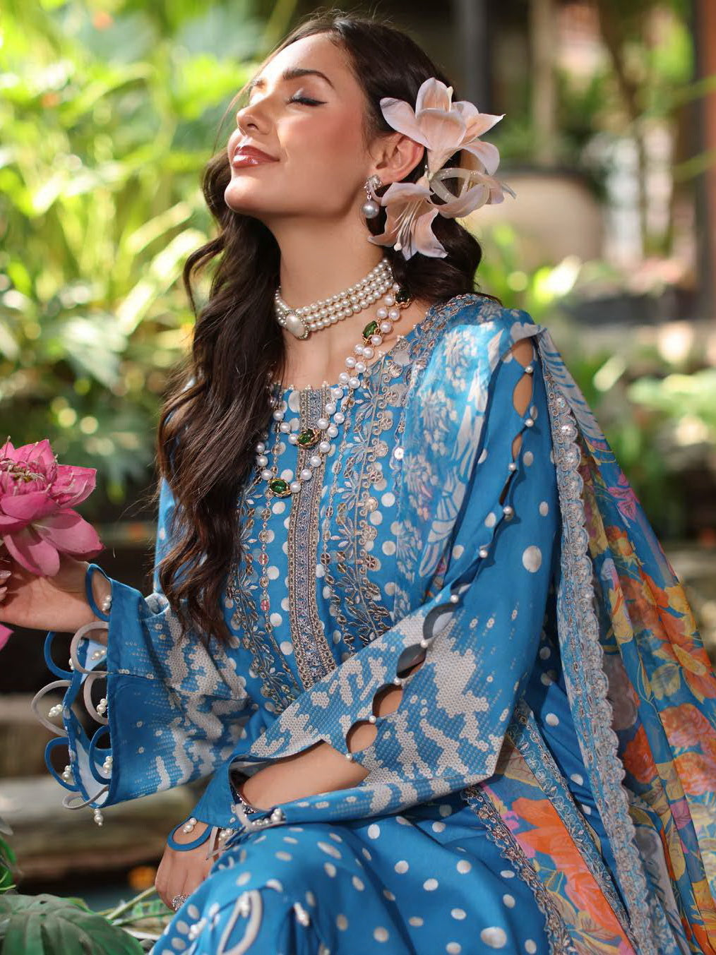 Embroidered Lawn Unstitched 3Pc Suit