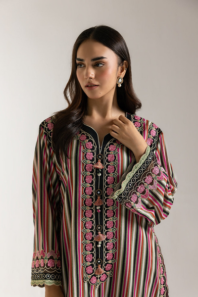 EMBROIDERED SUIT