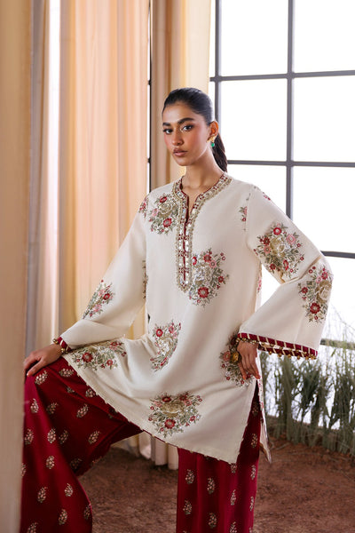 EMBROIDERED SUIT