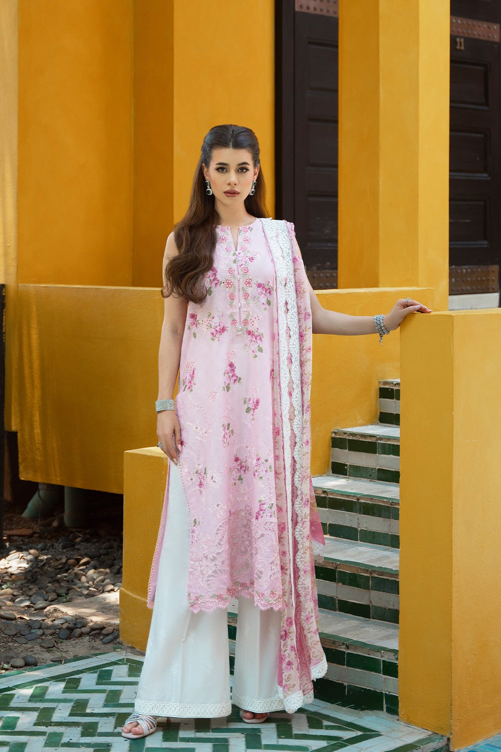 Saira Rizwan luxury lawn Nadin SR-12