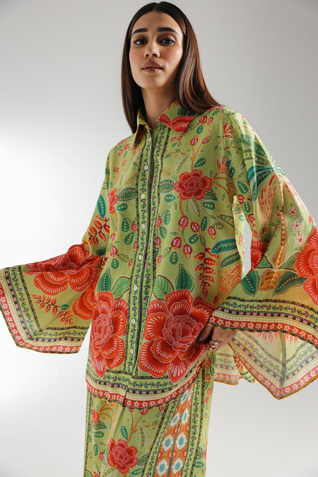 PRINTED SUIT